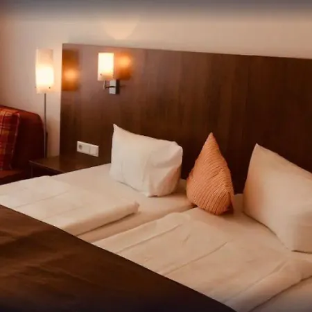 Triton Szálloda Köln