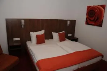 Triton 3* Кёльн