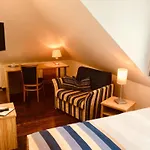Triton Hotel 3*