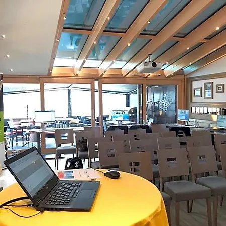 Triton Hotel 3*